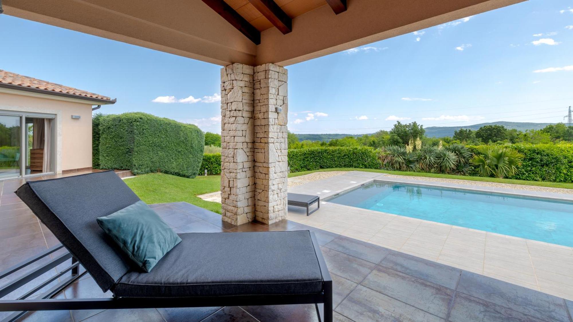Villa Labin In Zartinj - Luxury Privacy Heated Pool With Auto Cover ภายนอก รูปภาพ
