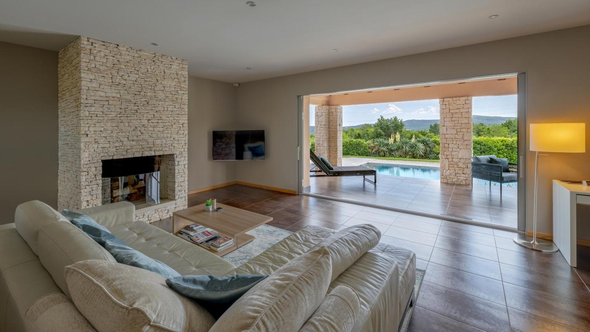 Villa Labin In Zartinj - Luxury Privacy Heated Pool With Auto Cover ภายนอก รูปภาพ